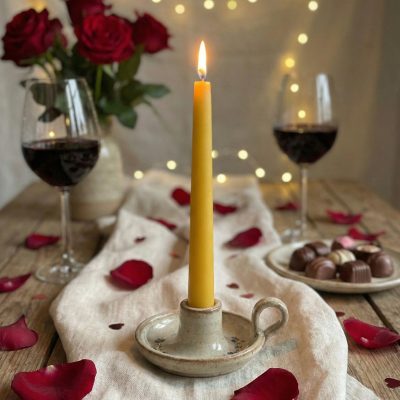 Sveča iz čebeljega voska za svečnik