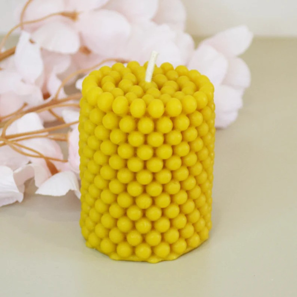 biserni valj sveča iz čebeljega voska